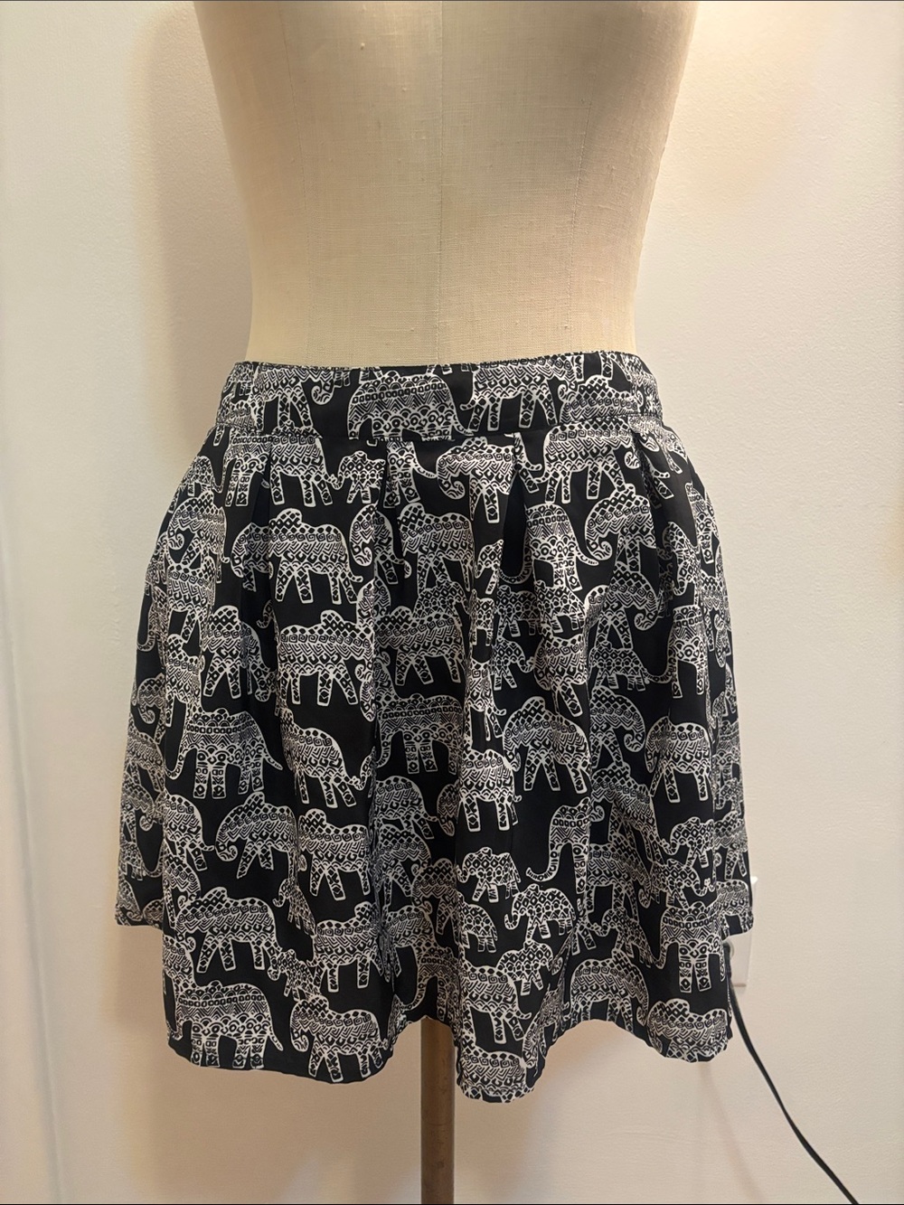 Aeropostale Black and White Elephant Print Skirt
